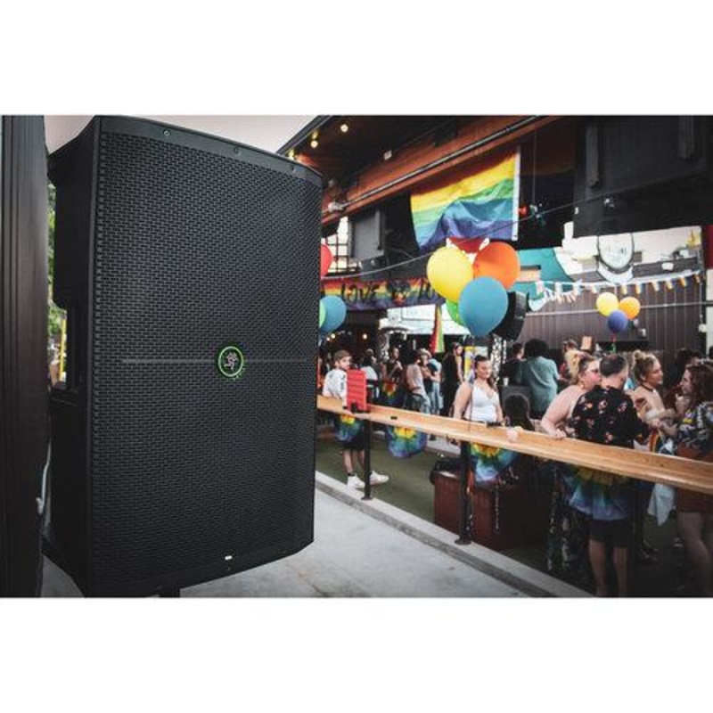 Mackie Thump215XT 15" 1400W Enhanced Powered Loudspeaker USED
