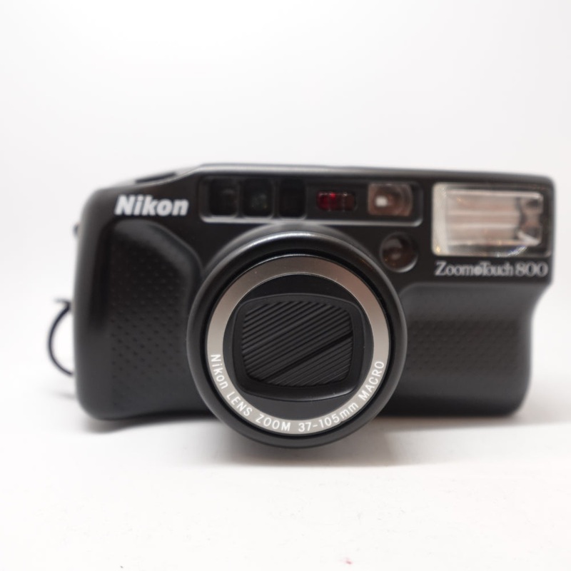 Used Nikon Zoom Touch 800 Wide Area AF Image Sensor 35mm Point and Shoot Camera | Black | U9