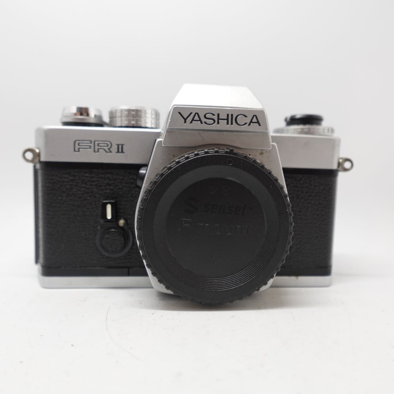 Used Yashica FR II 35mm SLR Camera Body | Chrome | U8
