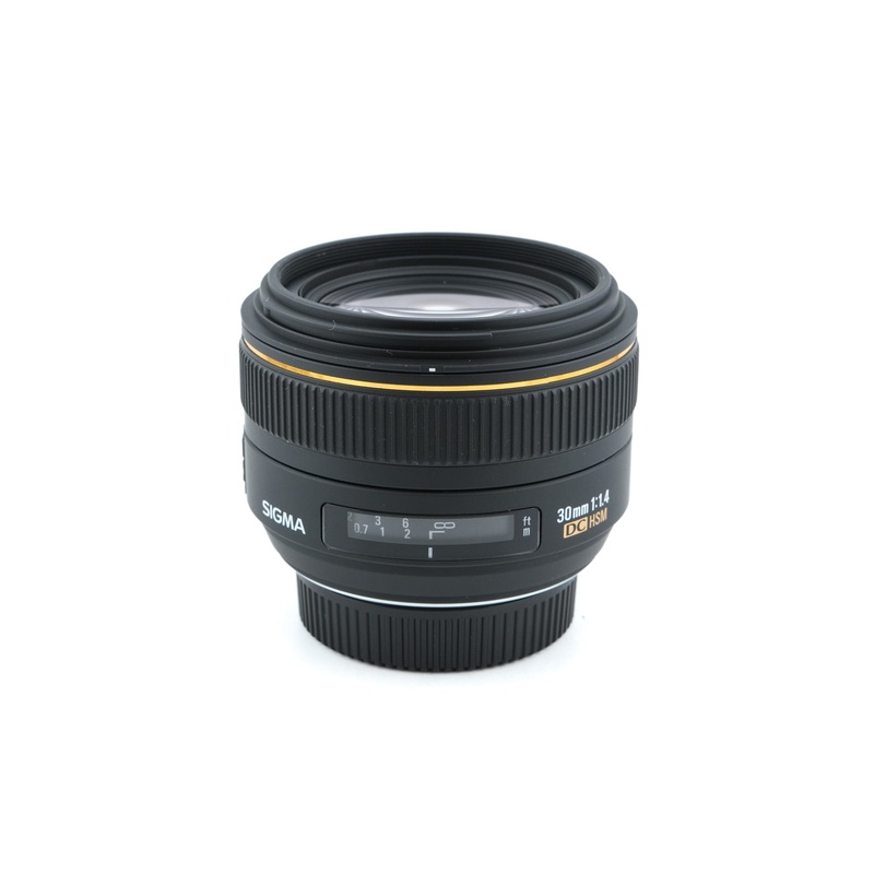 Sigma 30mm f1.4 EX DC HSM