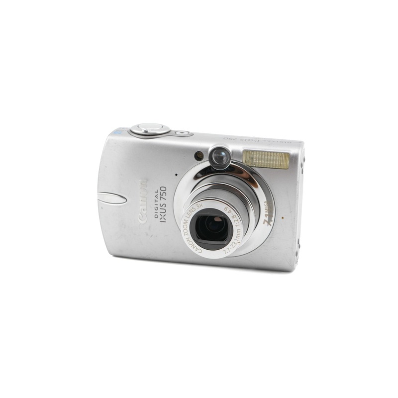 Canon IXUS 750