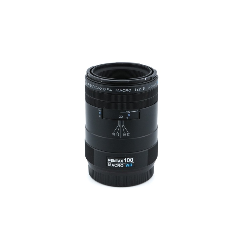 Pentax 100mm f2.8 SMC Pentax-D FA Macro WR