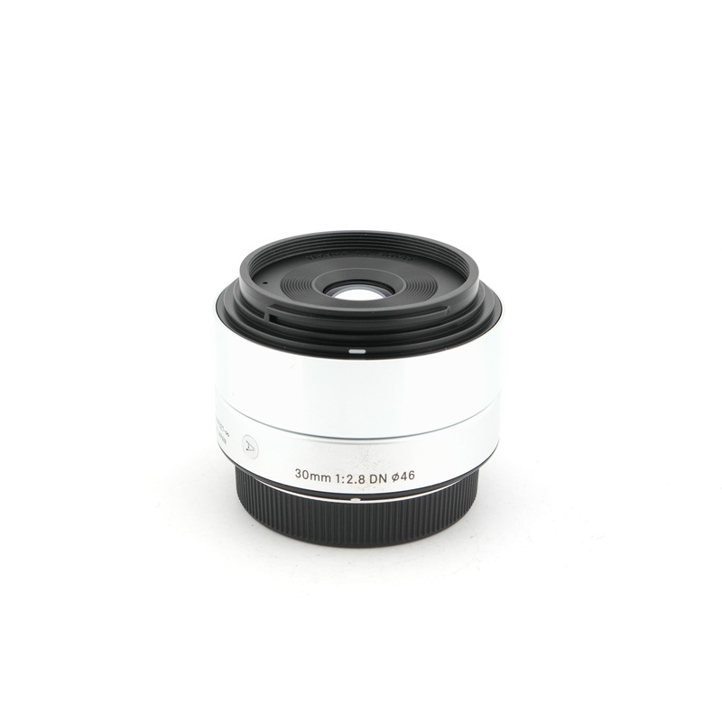 Sigma 30mm f2.8 DN Art