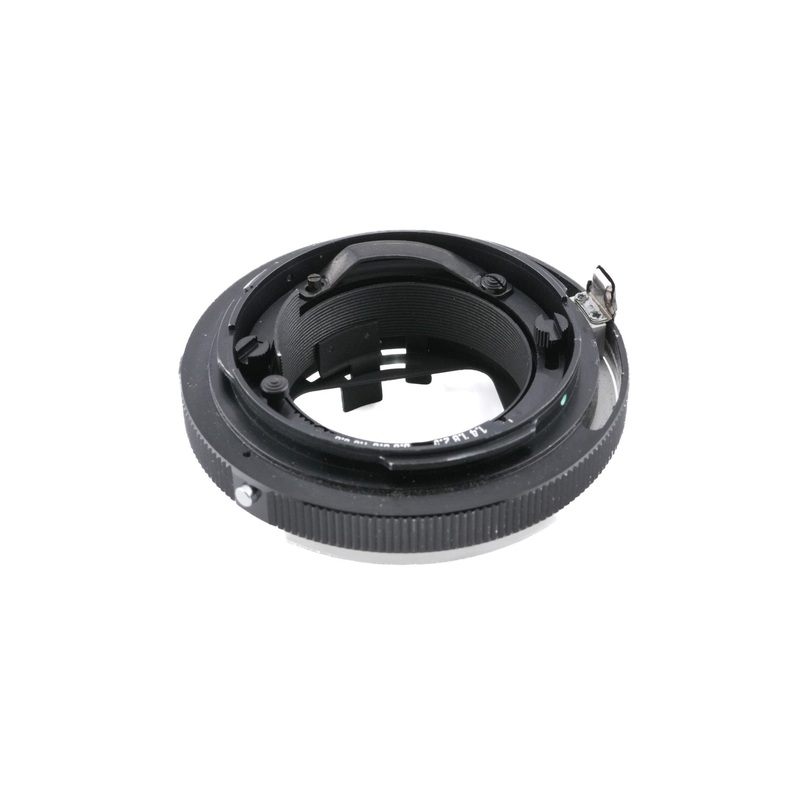 Tamron Adaptall 2 - Konica AR Adapter