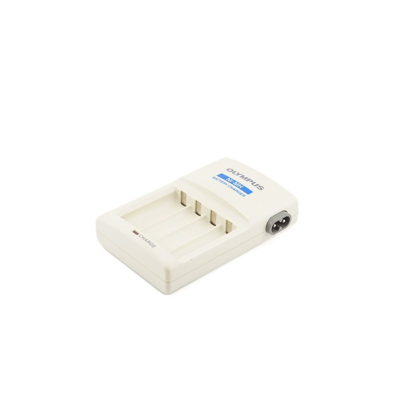 Olympus Camedia Battery Charger (B-20CE)
